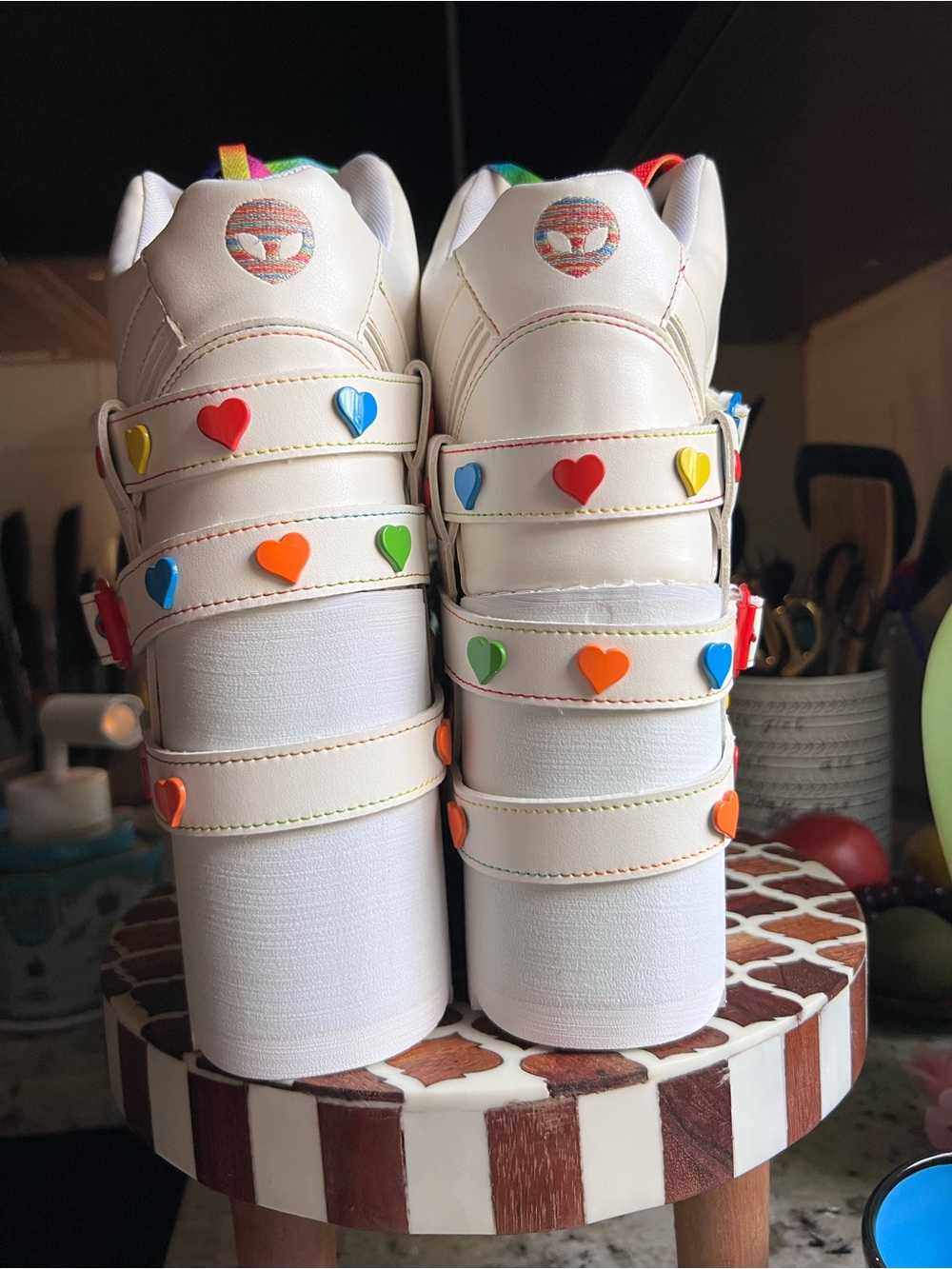 YRU White Platform Sneakers with Rainbow Heart Studs BRAND NEW! Size 8 - Picture 7 of 13